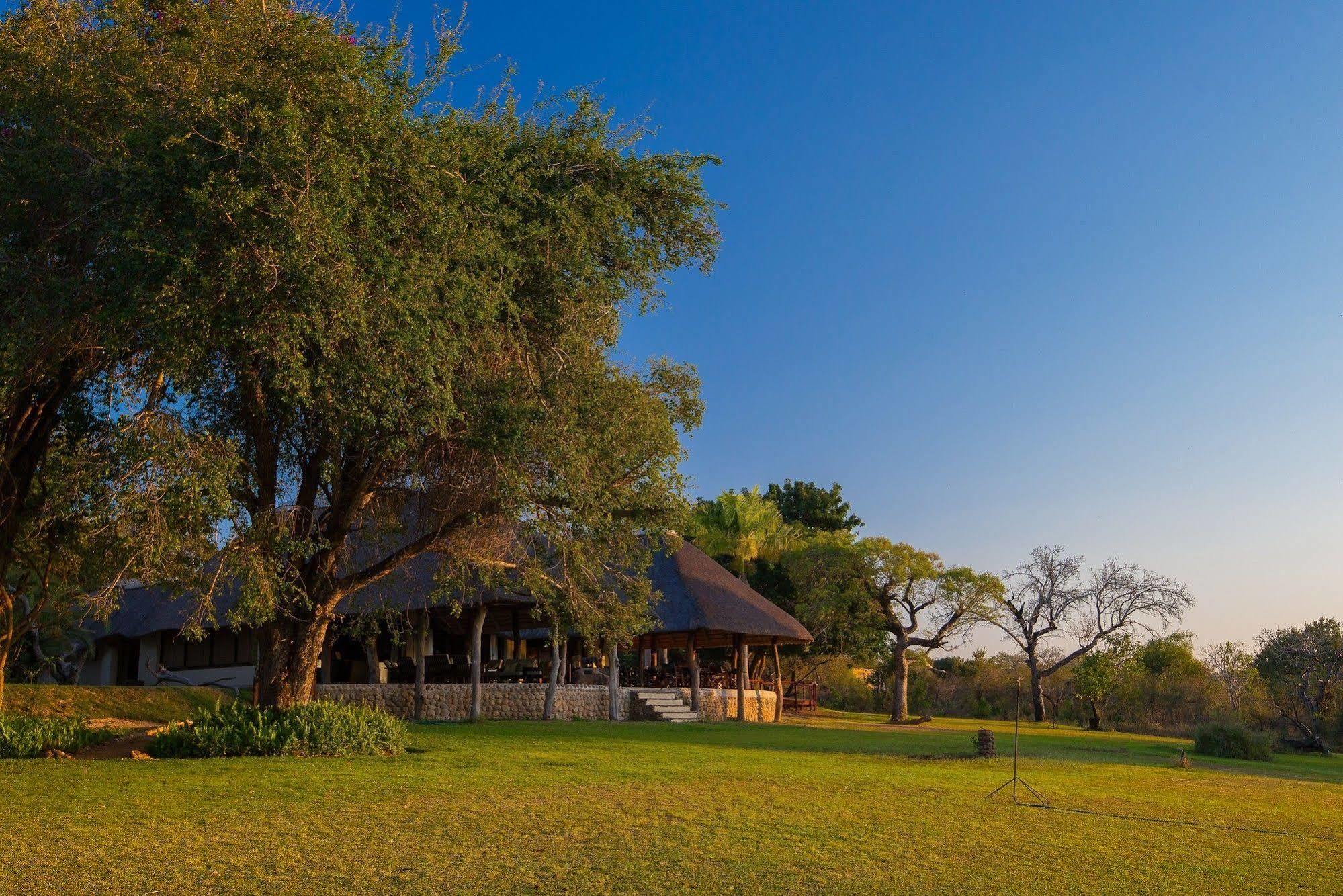 Inyati Game Lodge Metsi Екстериор снимка