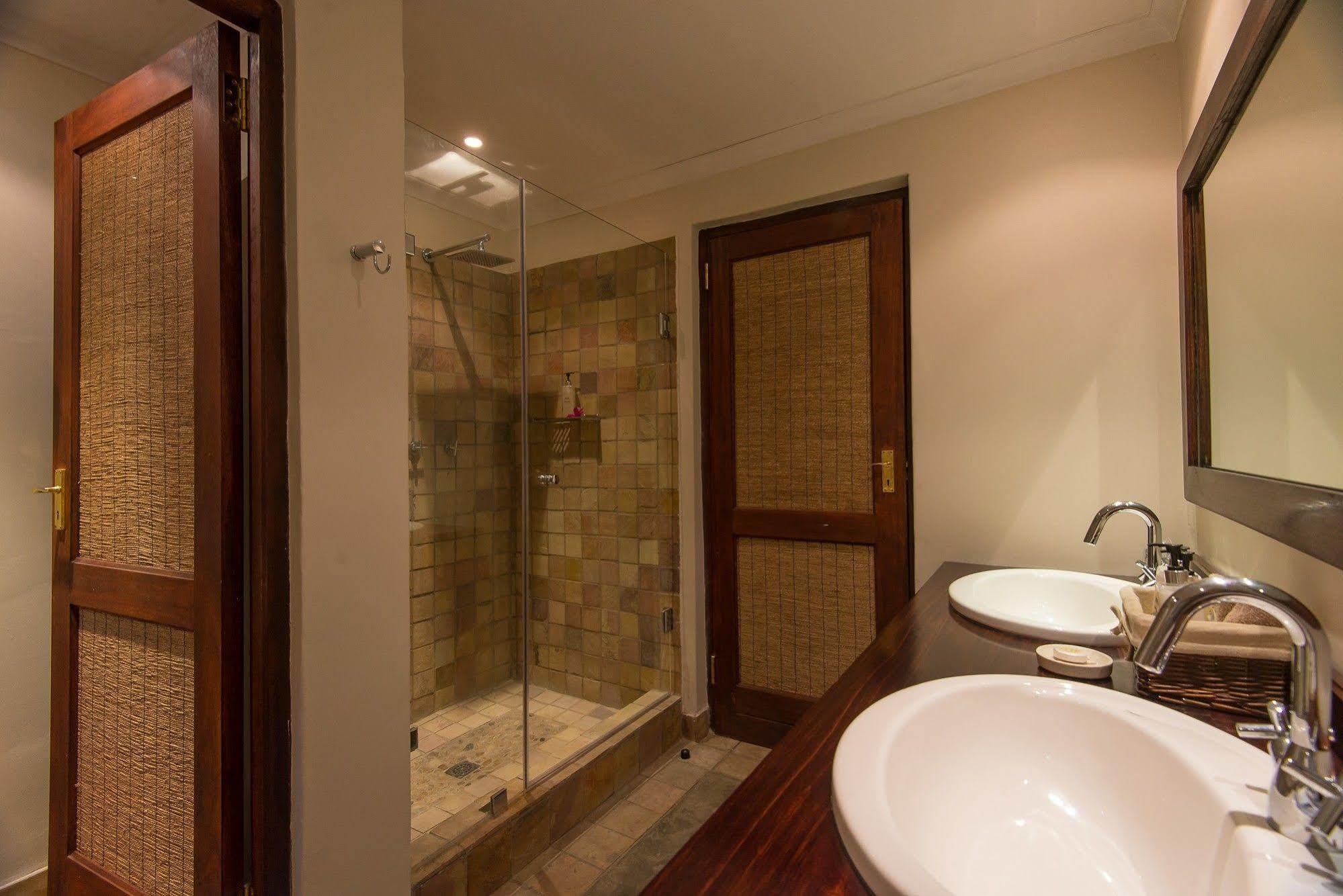 Inyati Game Lodge Metsi Екстериор снимка