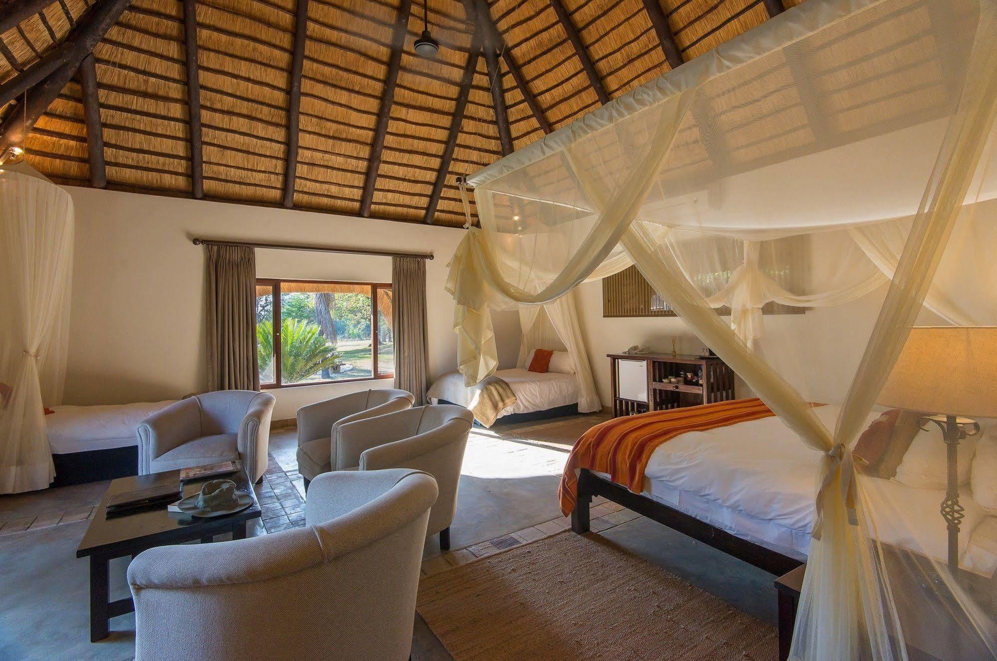 Inyati Game Lodge Metsi Екстериор снимка