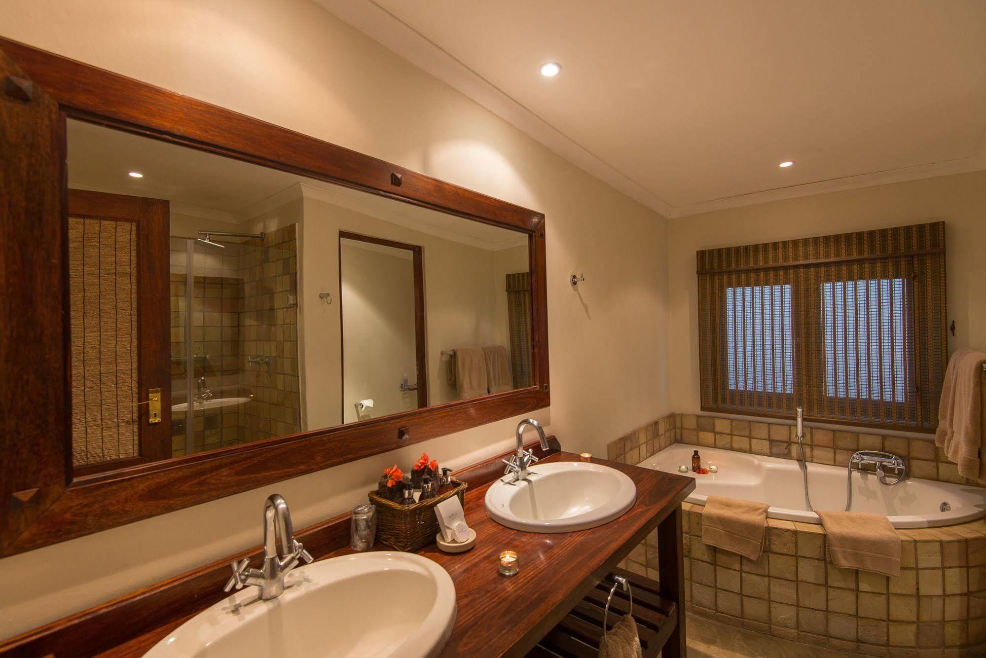 Inyati Game Lodge Metsi Екстериор снимка