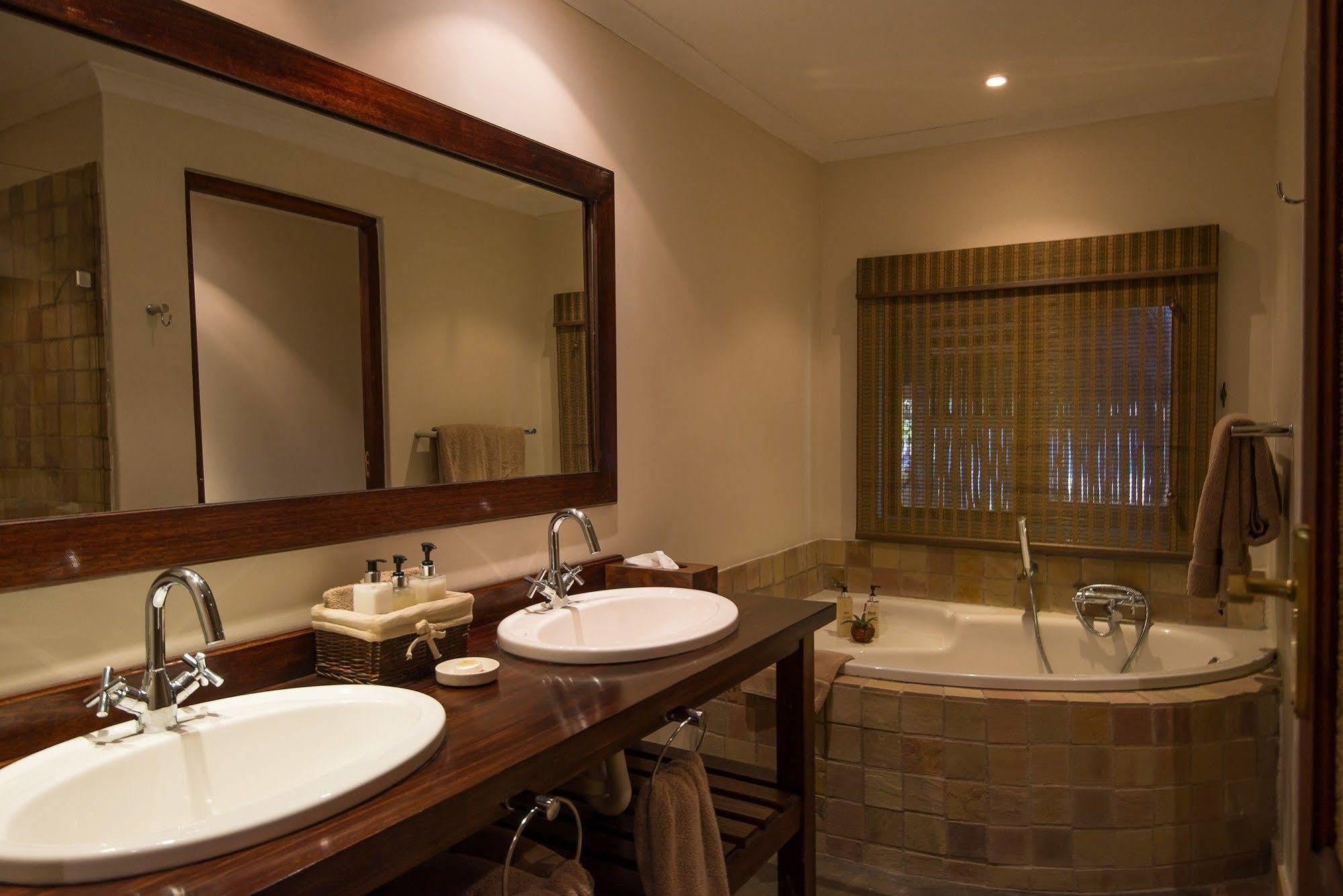 Inyati Game Lodge Metsi Екстериор снимка